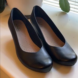 Clark’s Flores Tulip Wedges